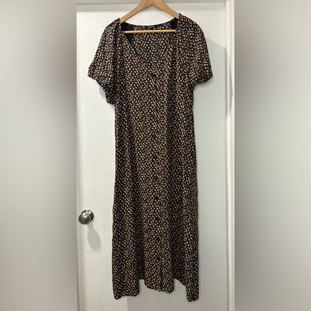 Madewell Short Bubble Sleeve Midi Sundress in Black with Orange. Size L